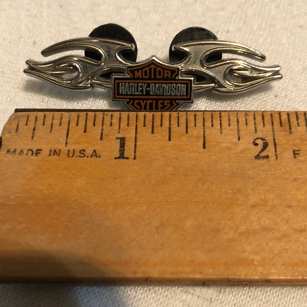 Harley-Davidson Silver and Orange Pin - Picture 3 of 3